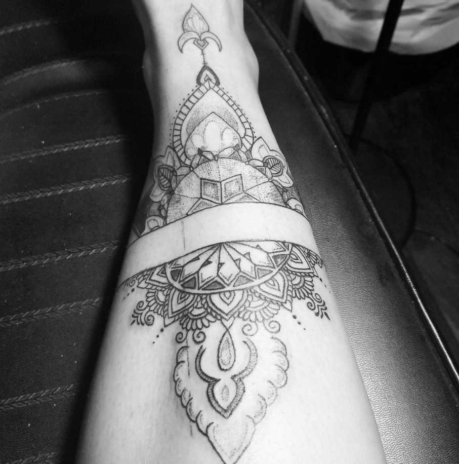 Mandala shin tattoo; unique delicate, girly, black and white image