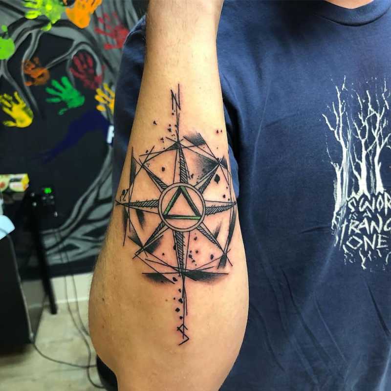 best small forearm tattoos for men with meanings - Tuko.co