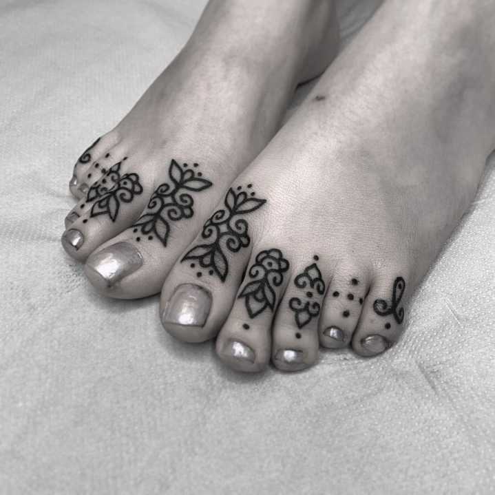 Best Toe Tattoo Ideas That Will Blow Your Mind!