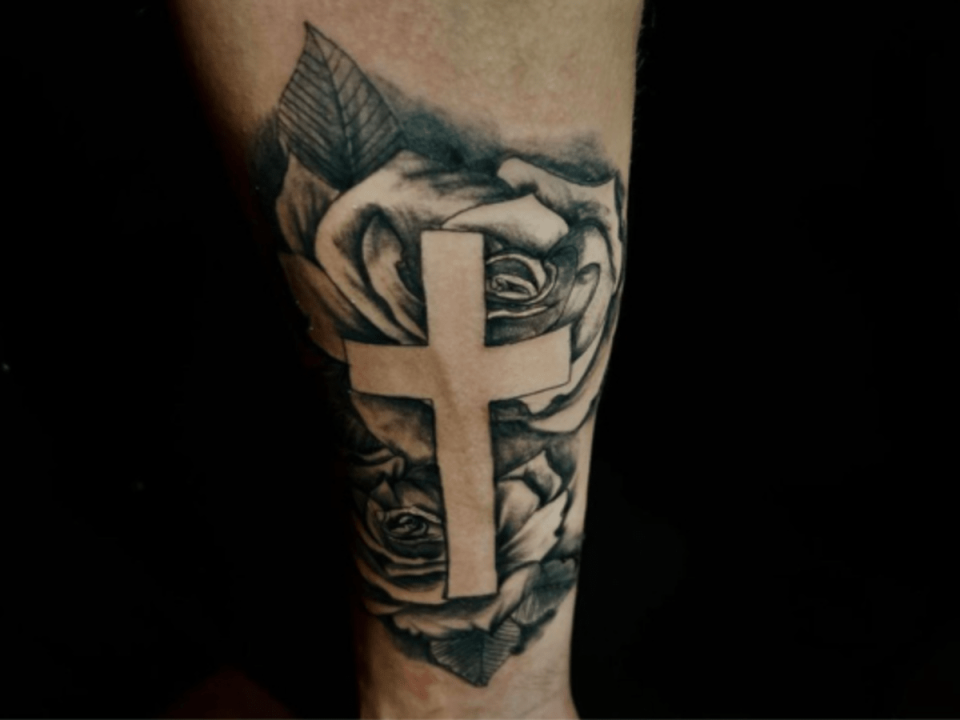 Cross Tattoos: Ideas for Forearm, Back, Hand, More - Parade