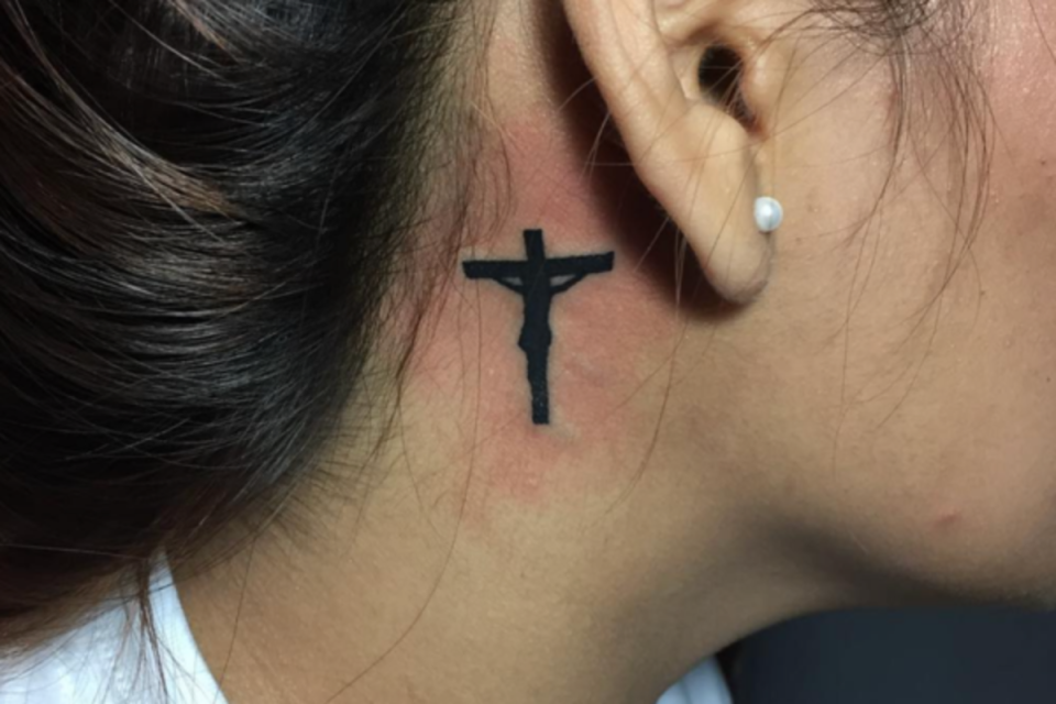 Cross Tattoos: Ideas for Forearm, Back, Hand, More - Parade
