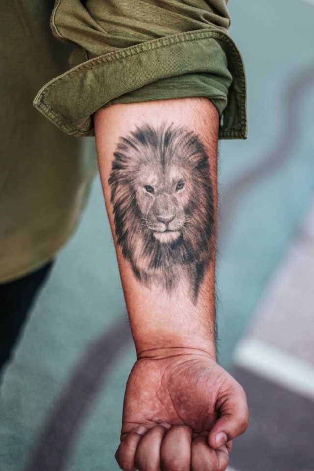 Forearm Tattoos for Men: Ideas from Traditional to Modern