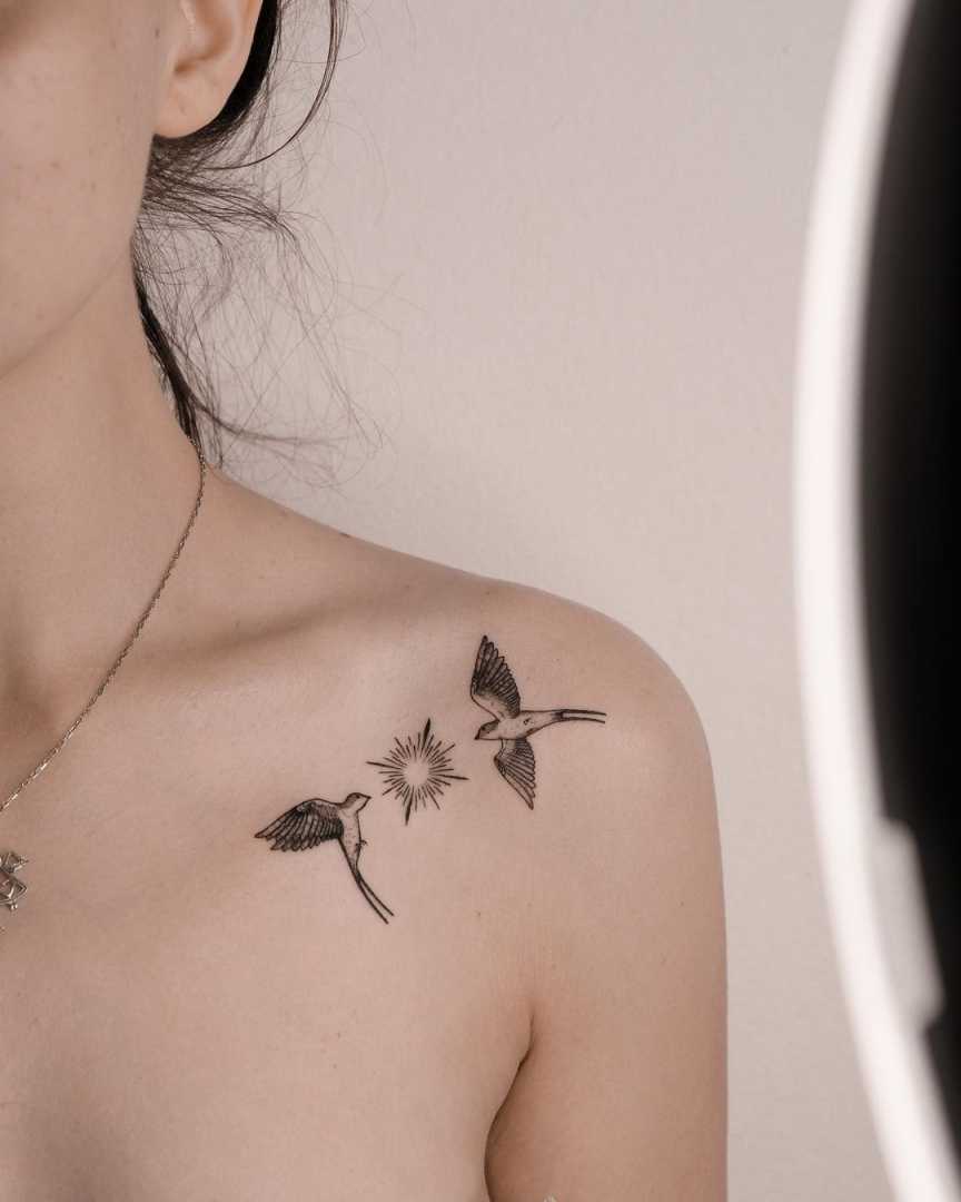 Gorgeous Shoulder Tattoos For Women • Body Artifact
