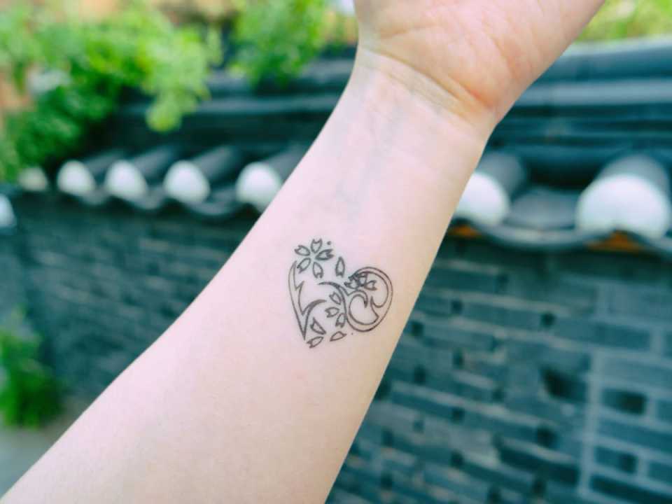 Small Tattoos for Women in  - Parade