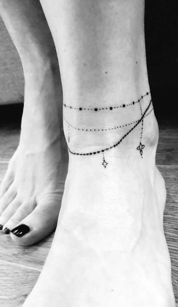 Tattoo bracelet  Ankle bracelet tattoo, Anklet tattoos for women