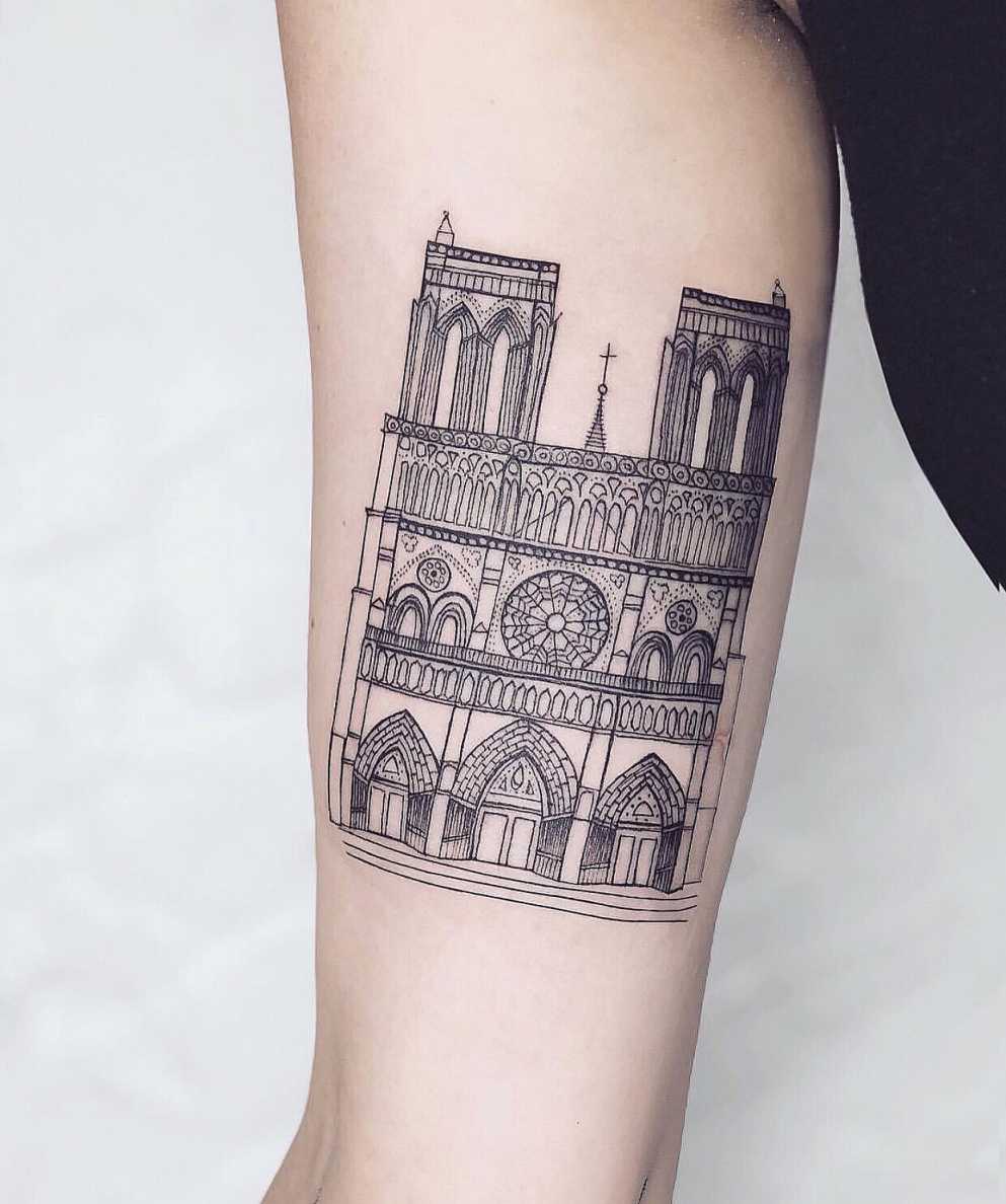 Tattoo uploaded by Laura Martinez • Nothingwild Paris 🌙 Notre